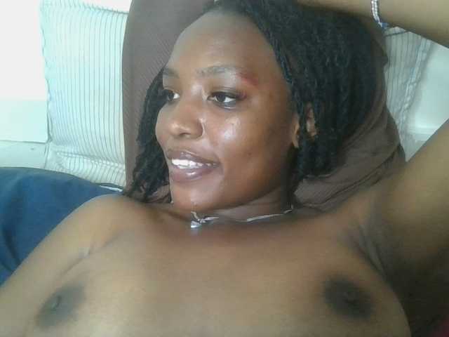 Scarleta live cam on BongaCams