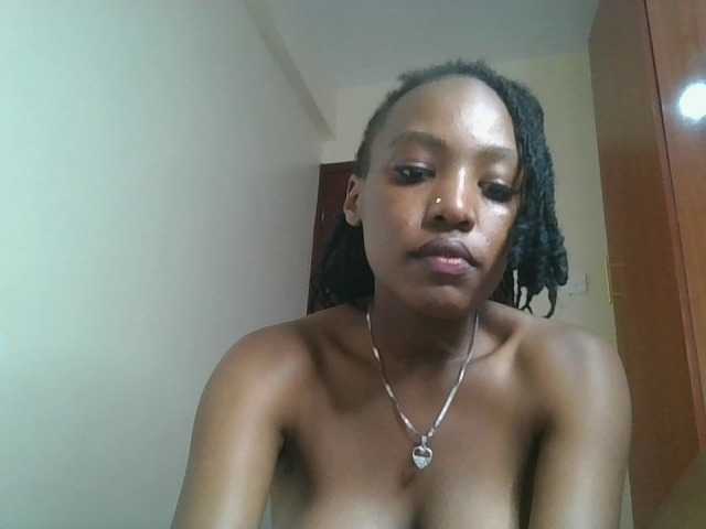 Scarleta live cam on BongaCams