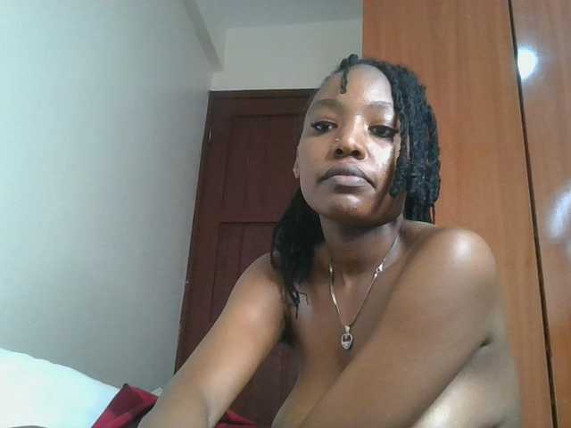 Scarleta live webcam show