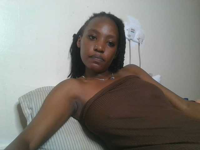Scarleta live cam on BongaCams