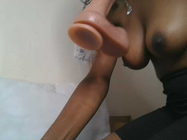 Scarleta live webcam show