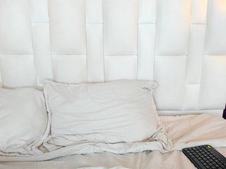 Erika-Thompson Porn Show