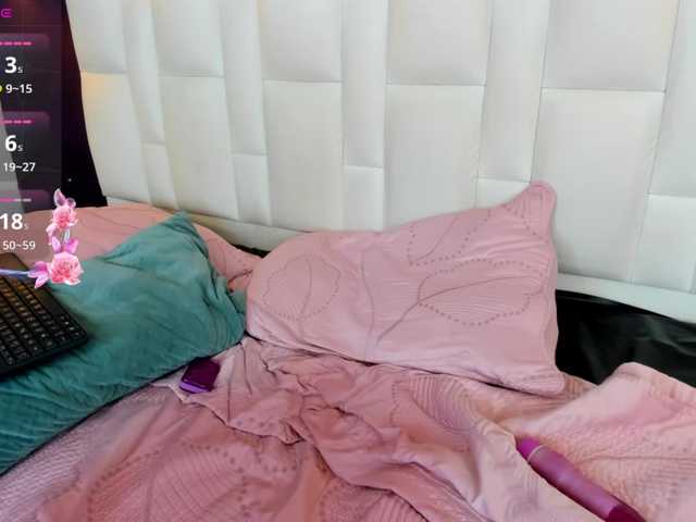 Erika-Thompson live cam on BongaCams
