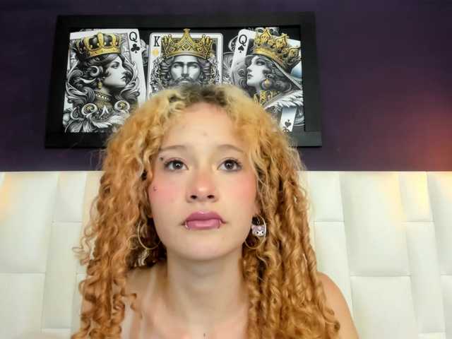 Erika-Thompson live webcam show