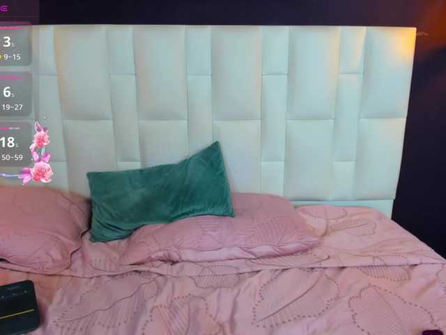 Erika-Thompson live cam on BongaCams