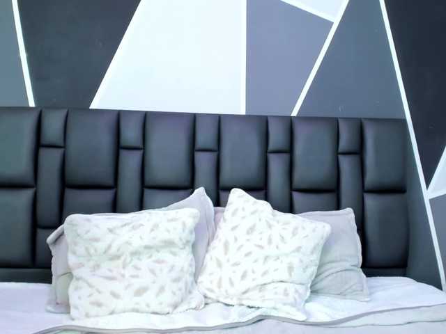 Erika-Thompson live webcam show