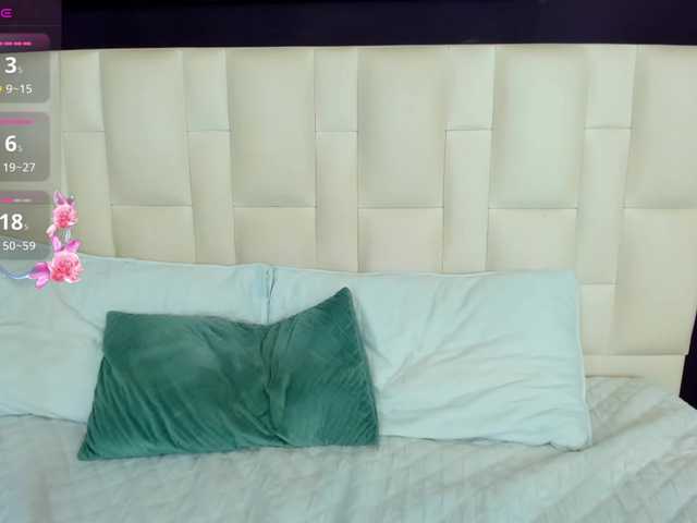 Erika-Thompson live cam on BongaCams