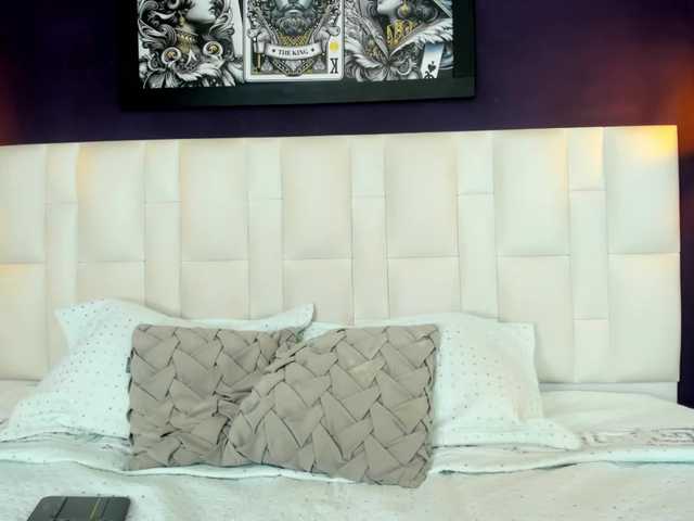Erika-Thompson live cam on BongaCams
