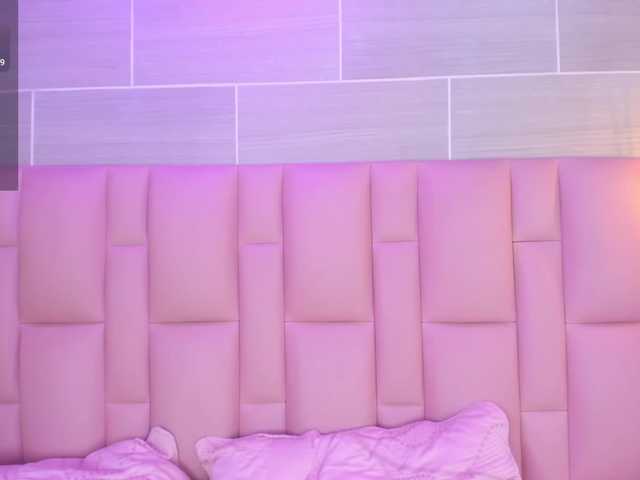 Erika-Thompson live cam on BongaCams
