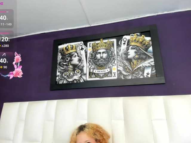 Erika-Thompson live cam on BongaCams