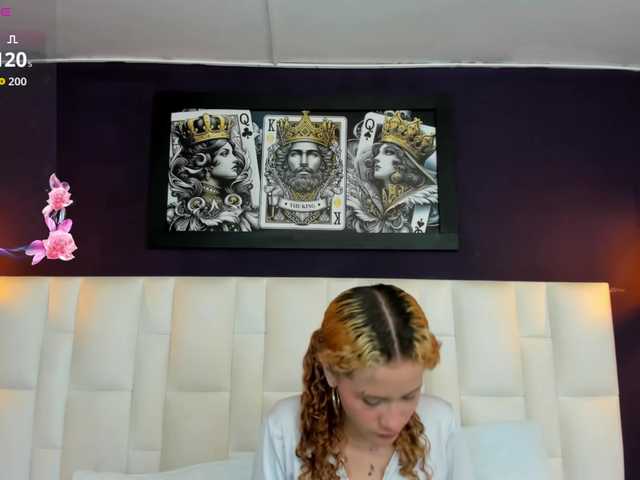 Erika-Thompson live cam on BongaCams