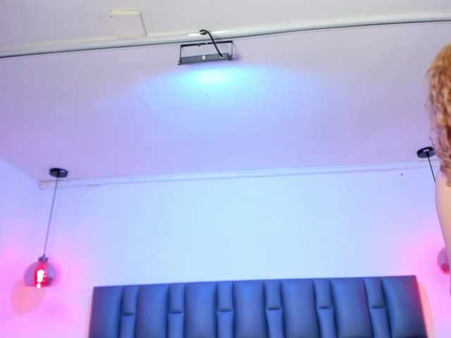 Erika-Thompson live cam on BongaCams