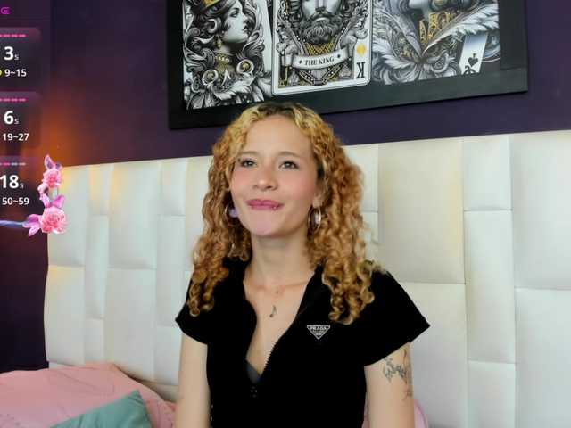 Erika-Thompson live cam on BongaCams