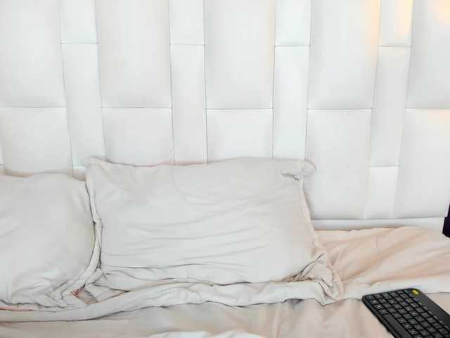 Erika-Thompson live webcam show
