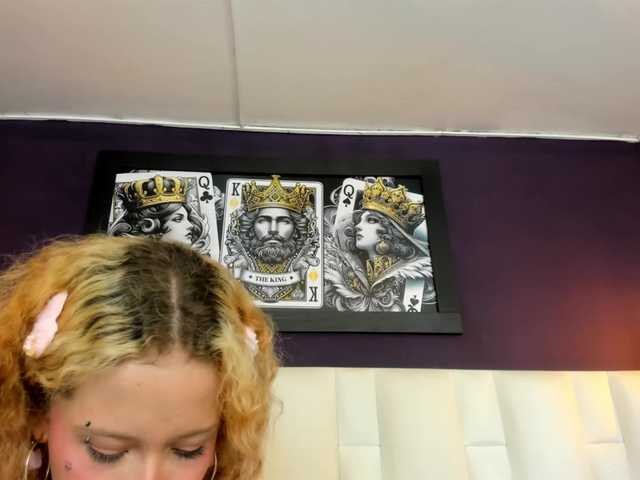 Erika-Thompson live cam on BongaCams
