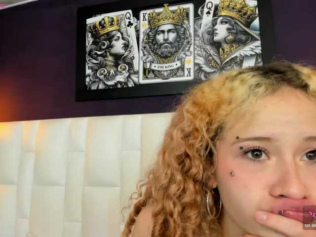 Erika-Thompson live cam on BongaCams