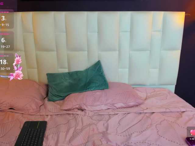 Erika-Thompson live cam on BongaCams