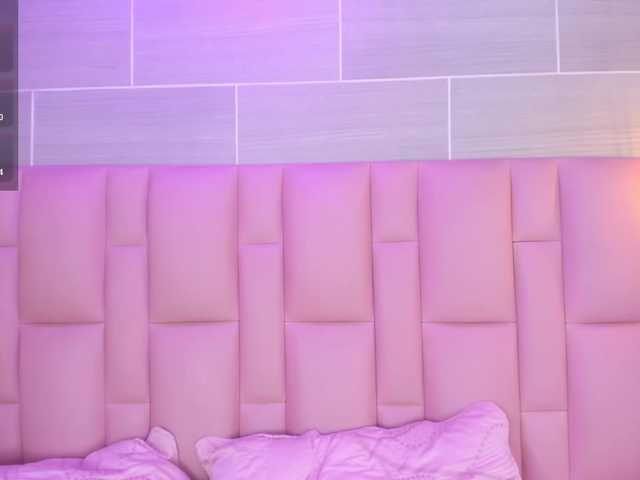 Erika-Thompson live cam on BongaCams