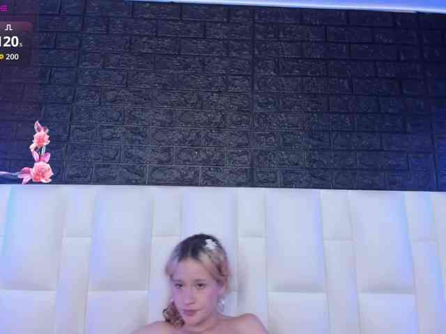 Erika-Thompson webcam