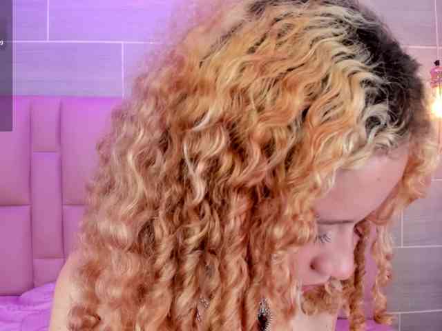 Erika-Thompson webcam