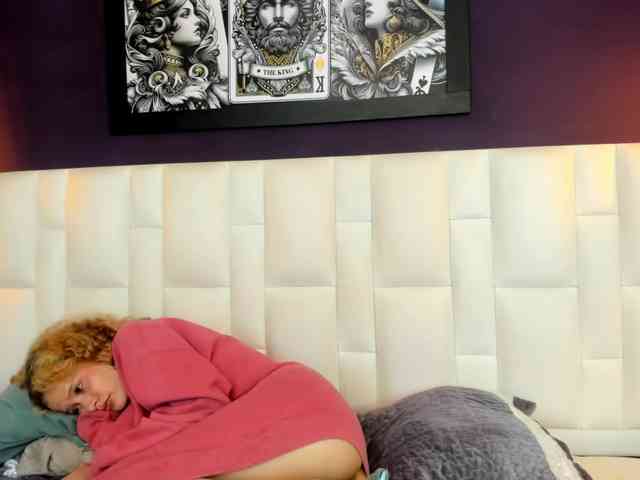 Erika-Thompson webcam