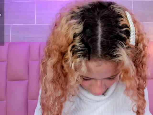 Erika-Thompson webcam