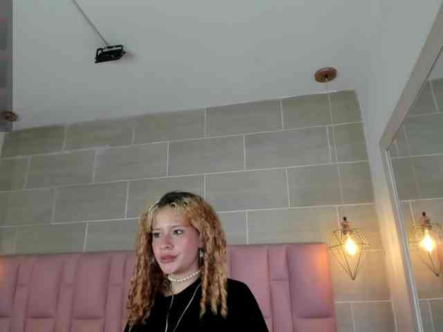 Erika-Thompson webcam
