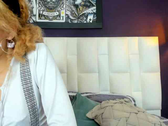 Erika-Thompson webcam