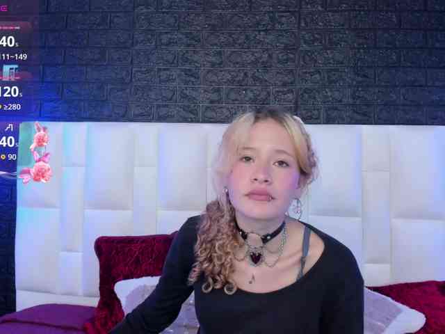 Erika-Thompson webcam
