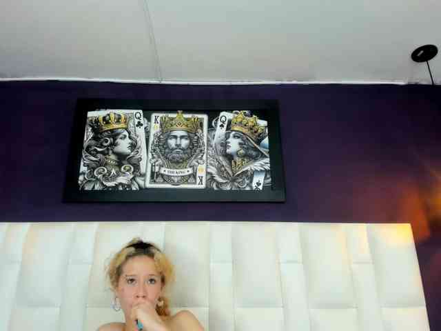 Erika-Thompson Live Webcam on BongaCams