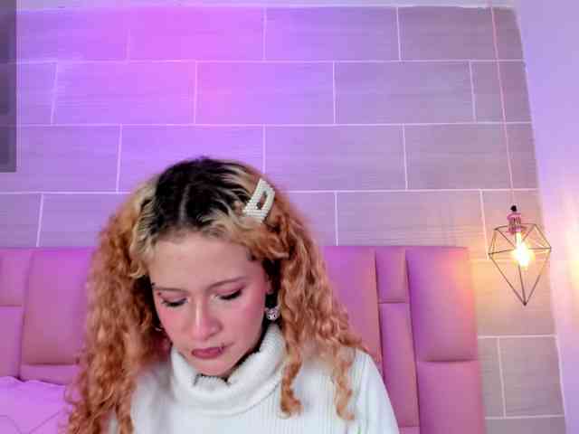 Erika-Thompson webcam