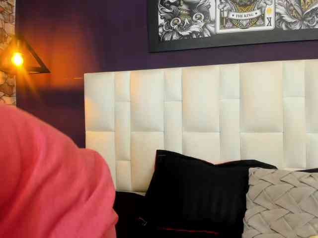 Erika-Thompson webcam