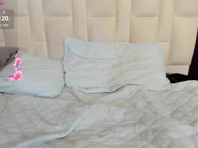 Erika-Thompson webcam