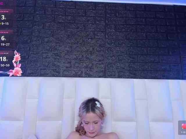 Erika-Thompson webcam