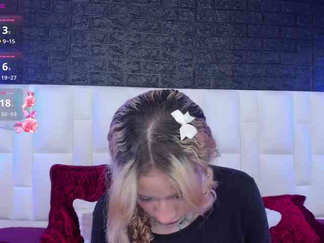Erika-Thompson webcam