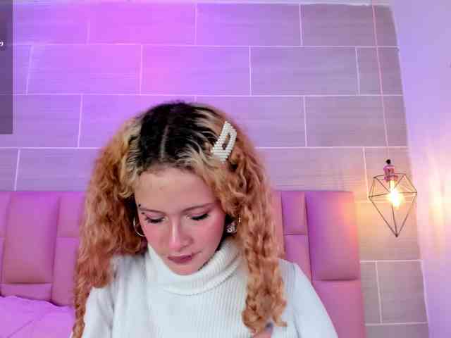 Erika-Thompson Erika-Thompson