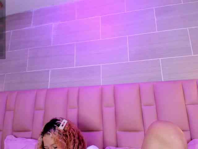 Erika-Thompson webcam