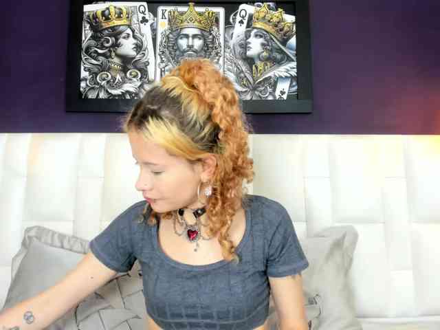 Erika-Thompson webcam