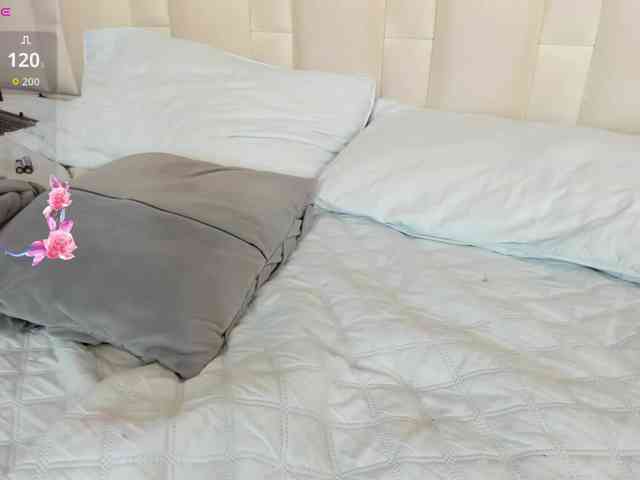 Erika-Thompson webcam