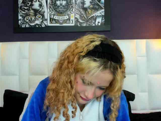 Erika-Thompson webcam