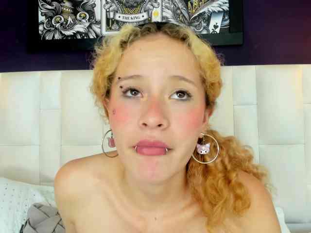 Erika-Thompson webcam
