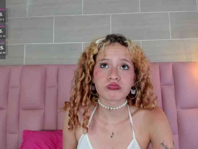 Erika-Thompson webcam
