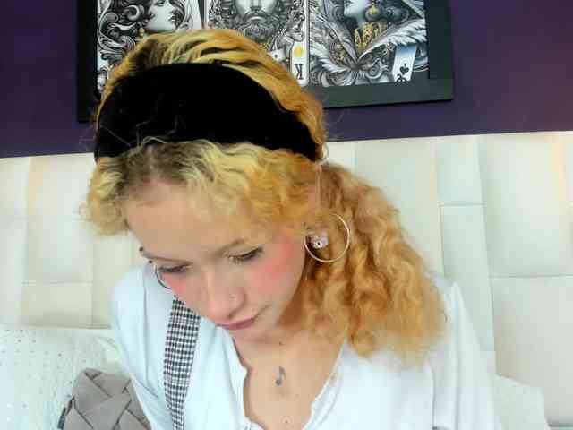 Erika-Thompson webcam