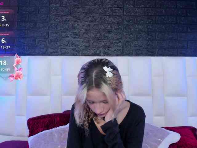 Erika-Thompson webcam