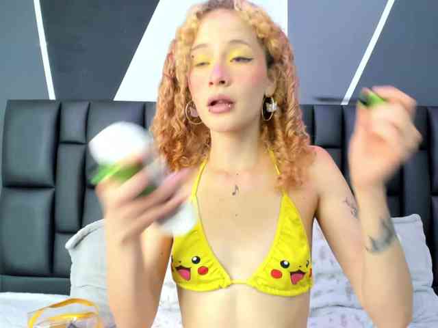 Erika-Thompson webcam