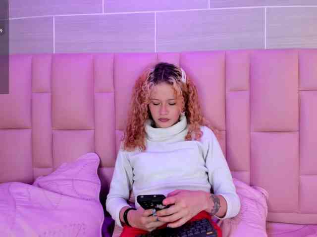 Erika-Thompson webcam