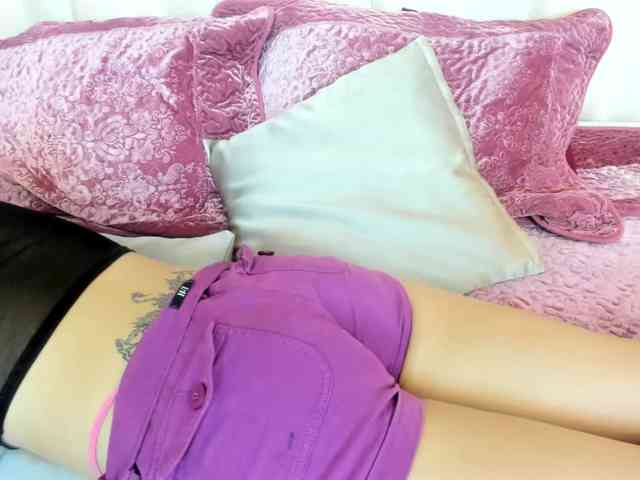 Erika-Thompson webcam