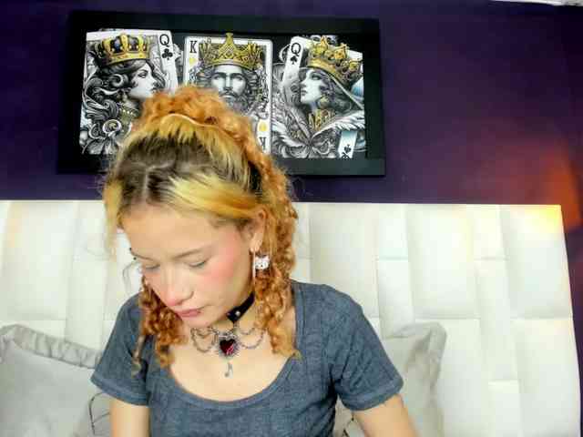 Erika-Thompson webcam