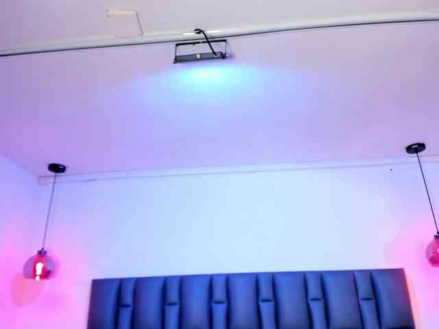 Erika-Thompson webcam