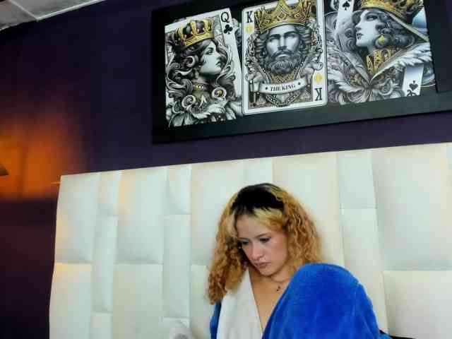 Erika-Thompson webcam